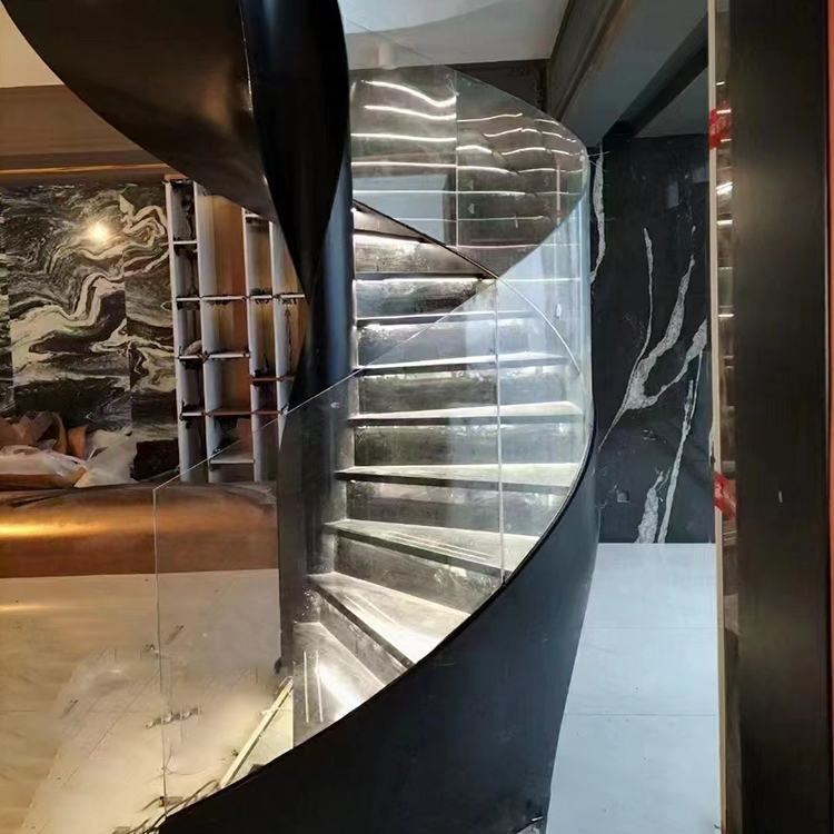 楼梯安装在什么地方比较合适呢？